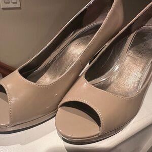 Bandolino Nude Peep Toe Heels